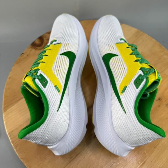 Nike Pegasus 40 \'Oregon Ducks\' Men\'s Size 10.5‎ Shoes Road Running Football NEW